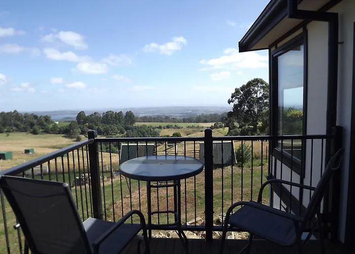 A Cottage With A View At Tudor Ridge