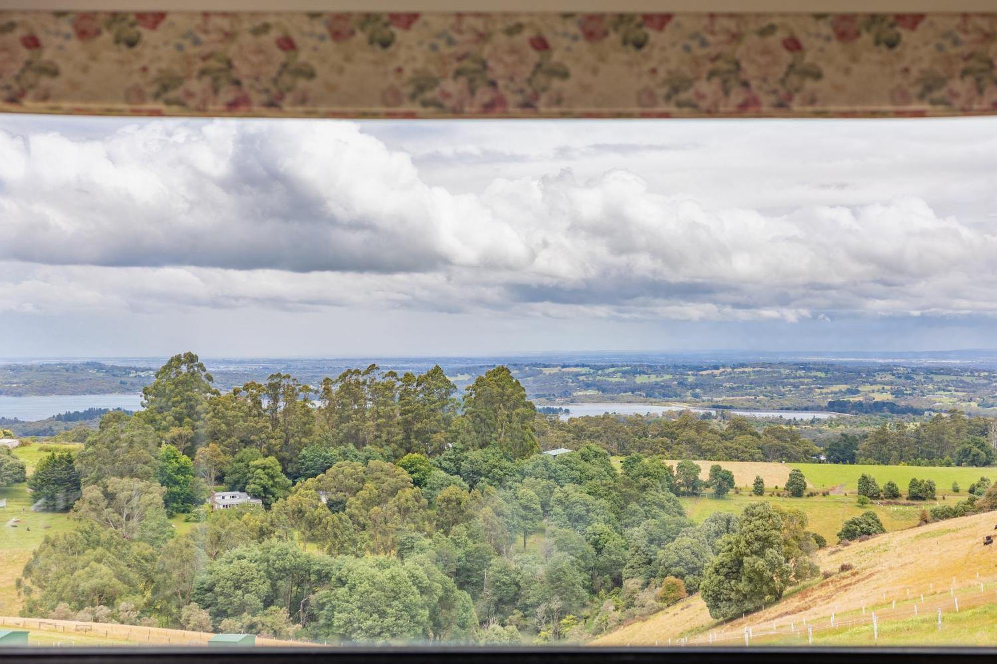 A With A View At Tudor Ridge